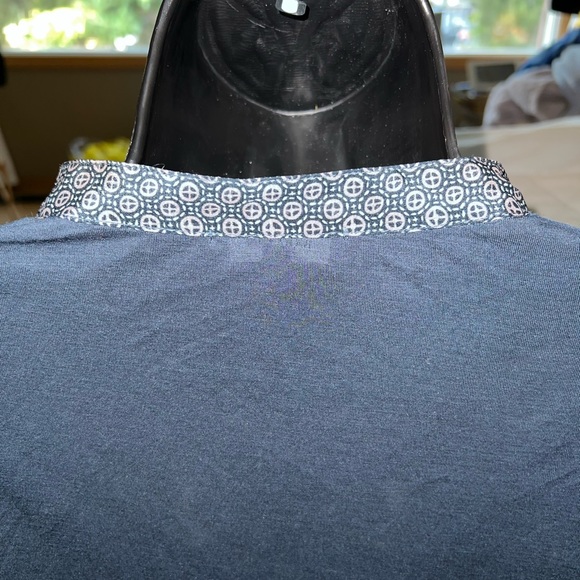 Babaton With Silk V-Neck - Picture 8 of 11